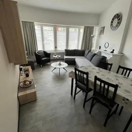 Apartment Le Royal. De Panne