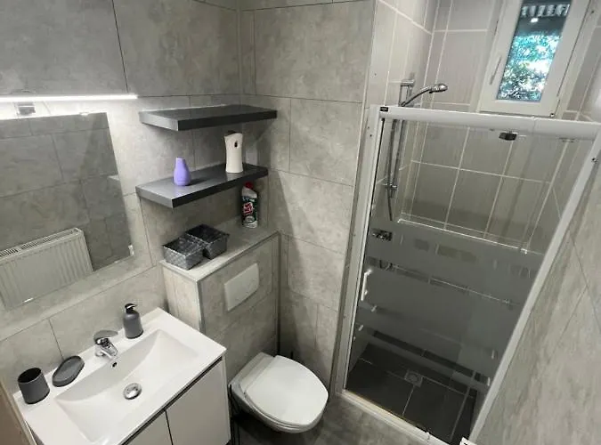 Le Royal. Daire De Panne